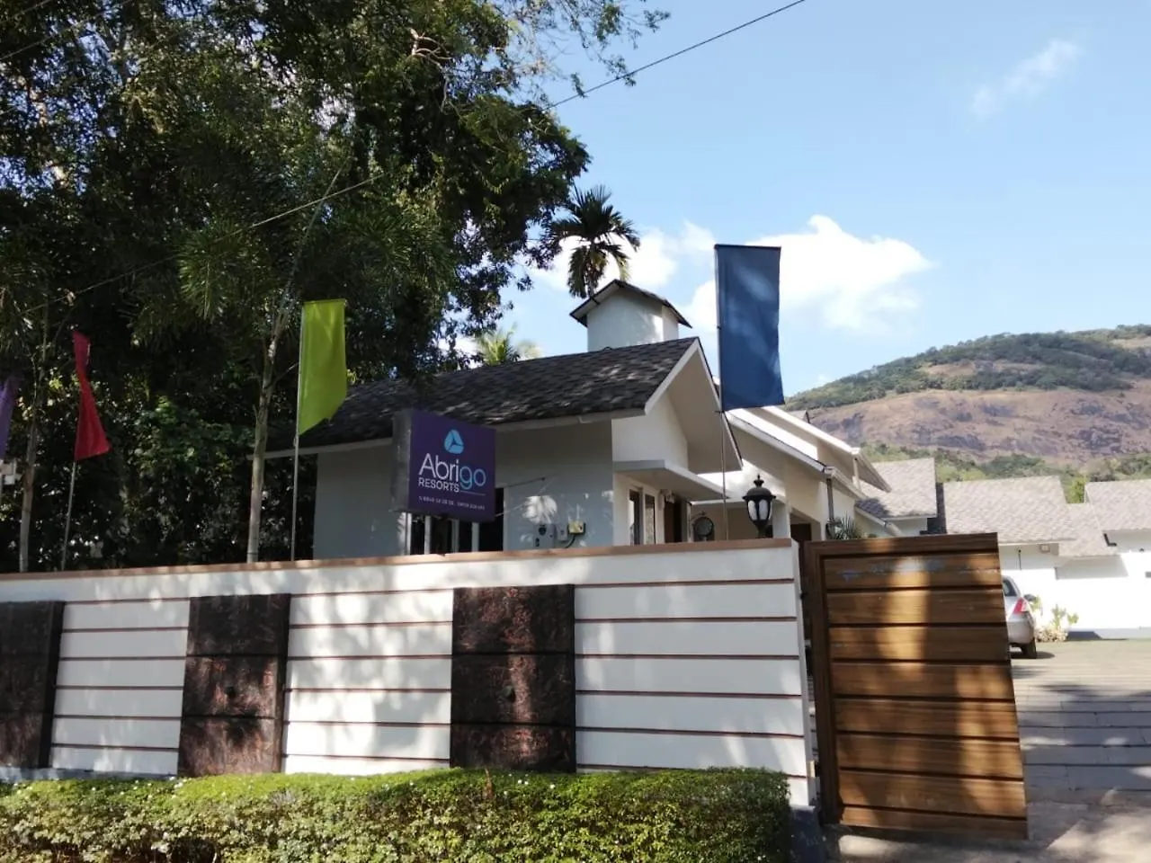 Отель Abrigo Resorts Perintalmanna